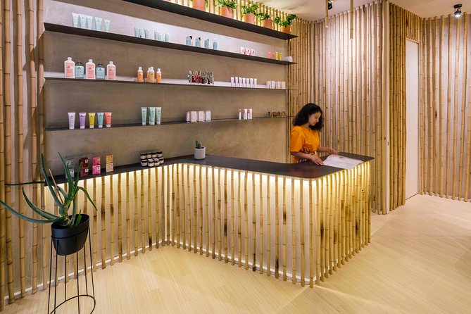 To Sweat Madrid Toxins in Hammam and Enjoy the Best Couple Massage Downtown - Quick Points