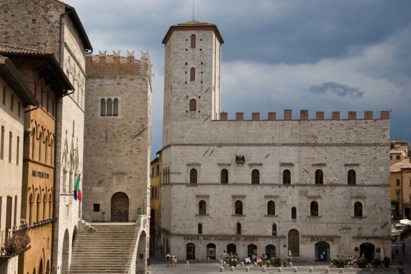 Todi: Old Town Guided Walking Tour - Itinerary and Key Sites