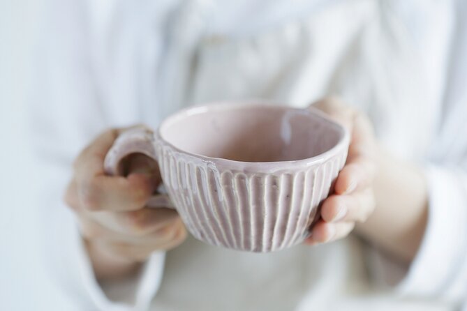 Tokoname Store Pottery Workshop Experience - Personalized Pottery Piece