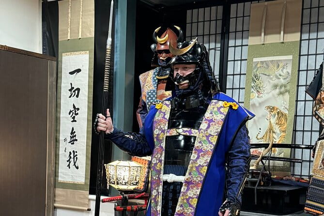 Tokyo: 1-H. Ninja Samurai Crash Course by Our 8th-Dan Masterninja - Meeting Point and Logistics