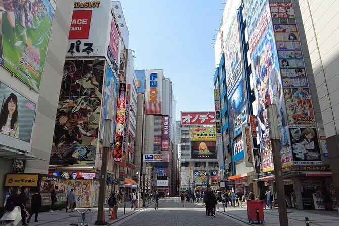 Tokyo Akihabara Anime Manga Video Games and Hidden Gems Tour - Inclusions
