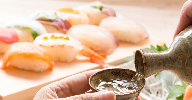 Tokyo Akihabara: Sushi Making Class With Sake Tasting - Dressing in Traditional Attire