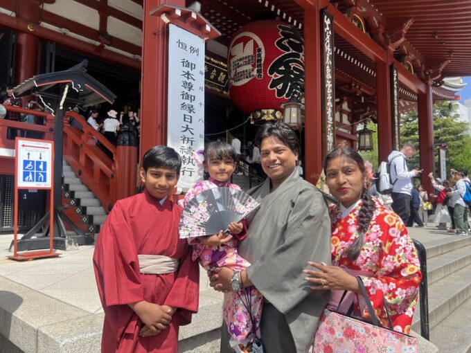 Tokyo: Asakusa and Sensoji Walking Tour With Local Guide - Meeting Point and Preparation
