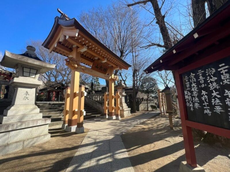 Tokyo Asakusa Area Feel Buddhism and Shinto Walking Tour - Key Points
