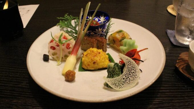 Tokyo : Asakusa Private Guide Tour & Vegan Japanese Cuisine - Preparing for the Tour