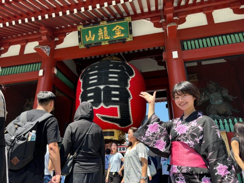 Tokyo: Asakusa Private Tour With Street Food Tasting - Cultural Immersion