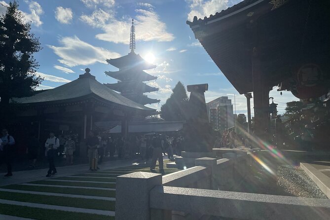 Tokyo: Asakusa Temple Photo Shooting Tour Wearing Kimono - Photo Opportunities and Poses