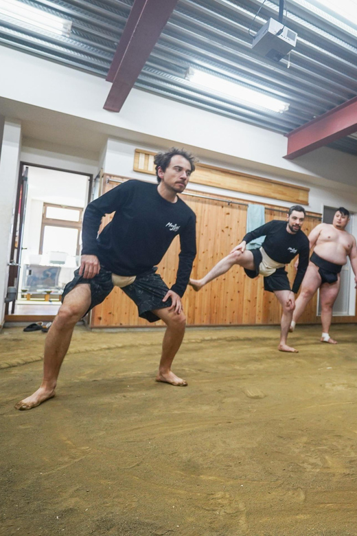Tokyo: Authentic Sumo Wrestling Experience With Lunch - Experience Highlights