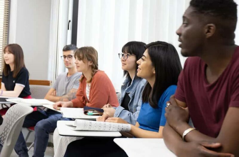 Tokyo: Basic Japanese Language and Etiquette's Class - Key Points