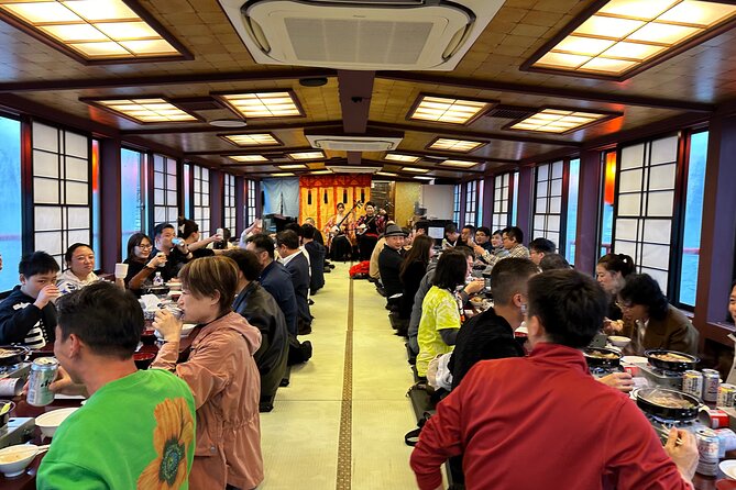 Tokyo Bay Cruise Yakatabune With Dinner Japan Show & Free Drinks - Dining Choices and Inclusions