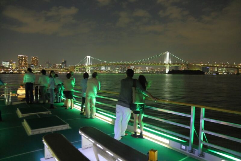 Tokyo Bay: Traditional Japanese Yakatabune Dinner Cruise - Scenic Highlights Along the Route