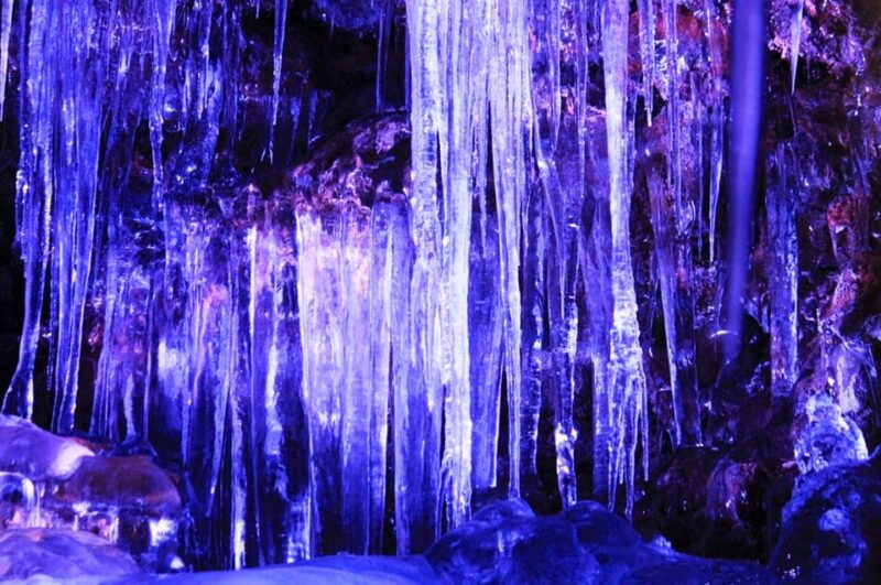 Tokyo: Fuji Wind & Ice Cave, Ninja Village & Hot Spring Tour - Narusawa Ice Cave