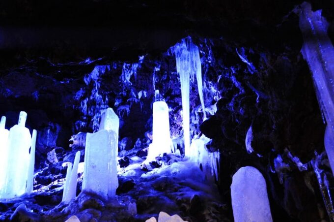 Tokyo: Fuji Wind & Ice Cave, Ninja Village & Hot Spring Tour - Fujiyama Hot Spring