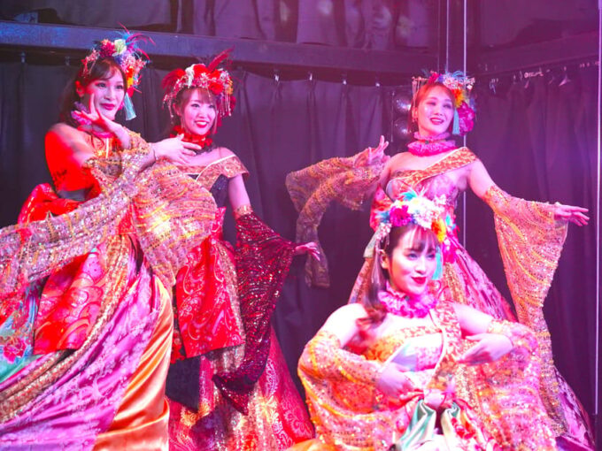 Tokyo GINZA: KONPARU Japanese Cabaret Show With Drink - The Cabaret Performance