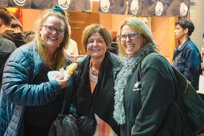 Tokyo Ginza Private Food Tour: Immerse in Taste & Tradition - Immerse in the Vibrant Atmosphere