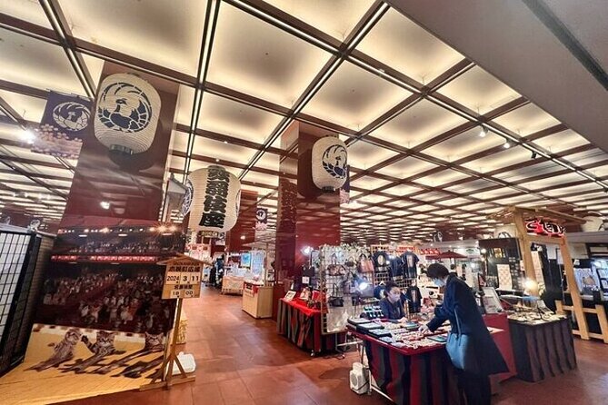 Tokyo Guided Tour of Japanese Traditional Performance Art Kabuki - Key Points