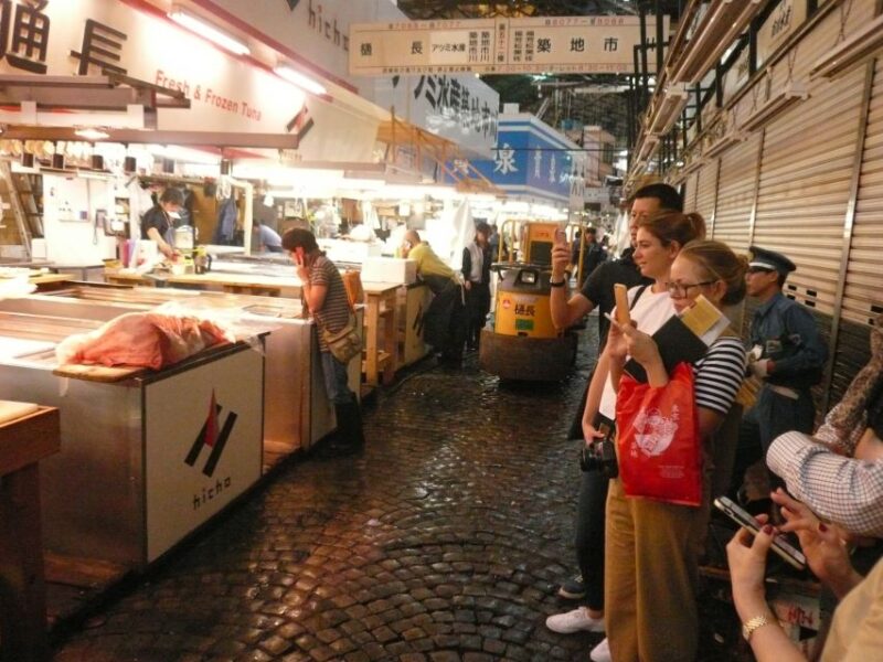 Tokyo: Guided Walking Tour of Tsukiji Market With Lunch - Key Points
