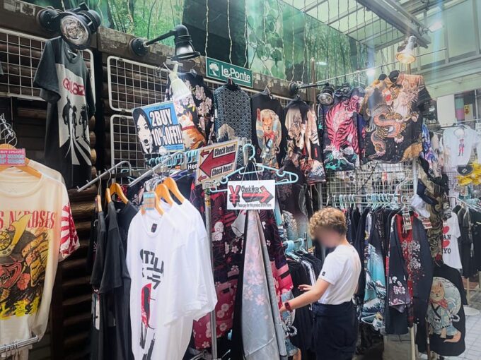 Tokyo: Harajuku Kawaii Pop Culture Shopping Tour - Purikura Photo Shoot