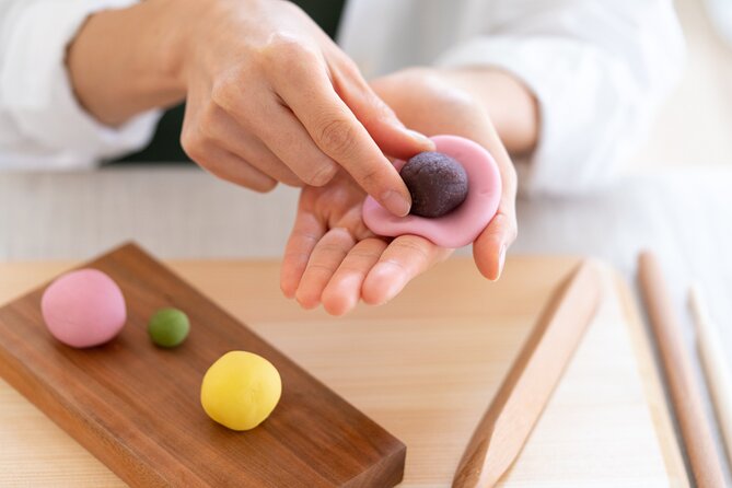 Tokyo: Japanese Sweets Making Experience - Shopping at Local Stores