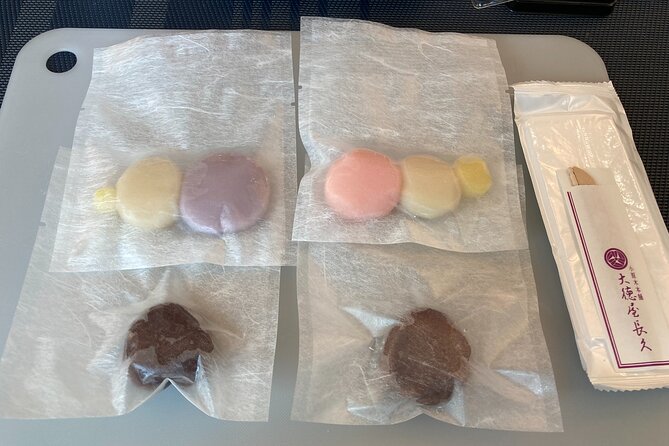 Tokyo: Japanese Sweets Making Experience - Gratuities and Inclusions