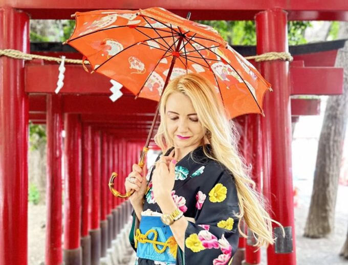 Tokyo: Kimono Dressing, Walking, and Photography Session - Customization Options
