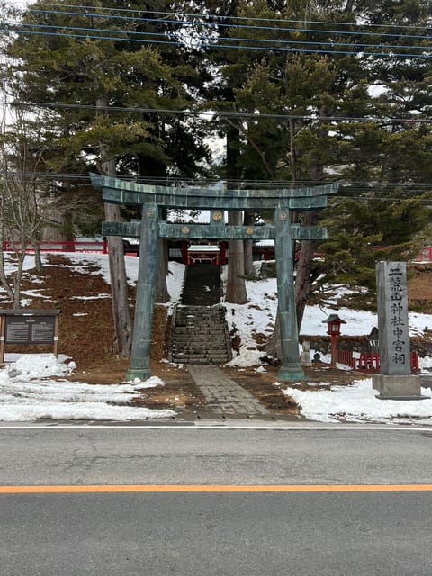 Tokyo: Luxury Snow Monkey Park Private Tour In Land Cruiser - Matsushiro Castle Ruins