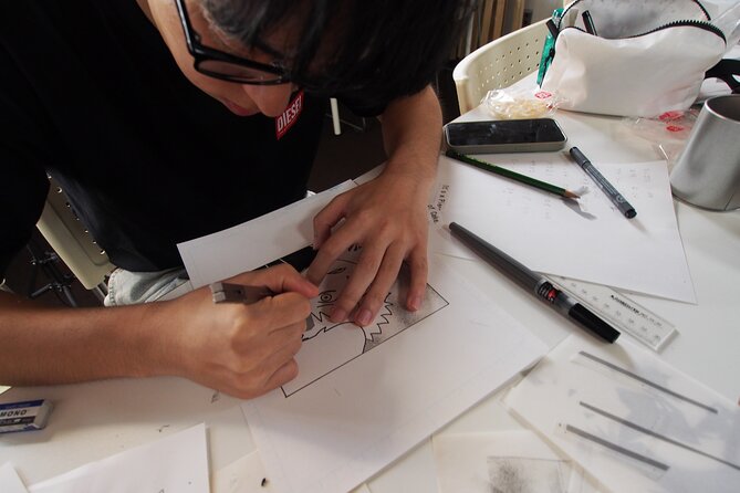 Tokyo Manga Drawing Experience Guided by Active Pro Manga Artist - Suitable for Artistic Travelers