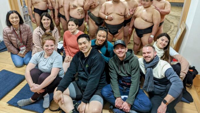 Tokyo: Morning Sumo Practice Viewing - Convenient Meeting Point