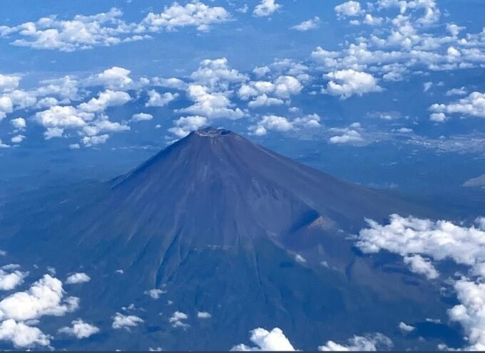 Tokyo: Mount Fuji Day Trip With Pagoda and Lake Cruise - Experience Shinobi No Sato Ninja Village and Narusawa Ice Cave
