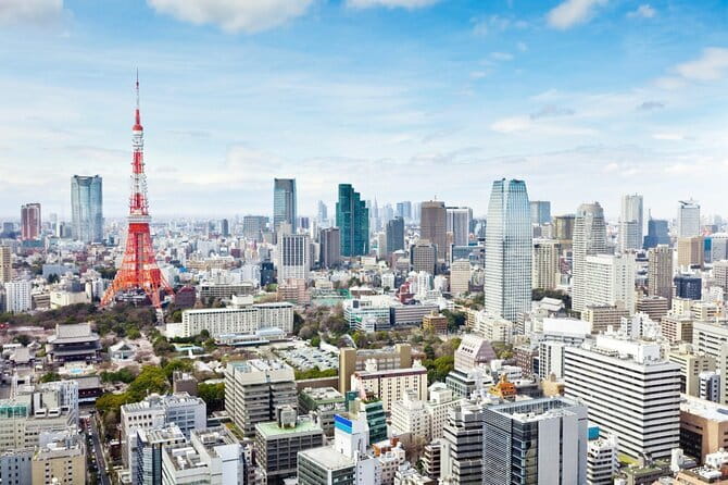 Tokyo: Mt. Fuji and Lake Kawaguchi 1-Day Luxury Bus Tour - Mt. Fuji Viewing Platform