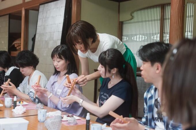 Tokyo: Mt. Fuji Wagashi and Tea Tasting Tour in Japanese Garden - Sweets and Matcha Tasting