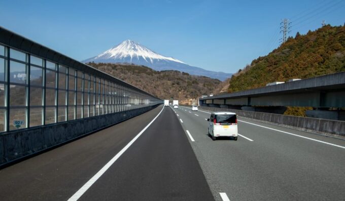Tokyo: Private Luxury Car Transfer To/From Kobe. (One Way) - Route and Sightseeing Highlights