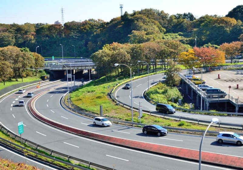 Tokyo: Private Luxury Transfer To/From Yokohama - Key Points