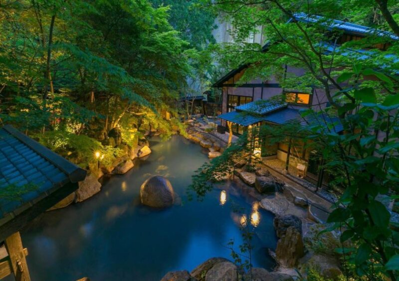 Tokyo: Private Motorcycle Day Trip to Fuji and Hakone: Onsen - Pola Museum of Art