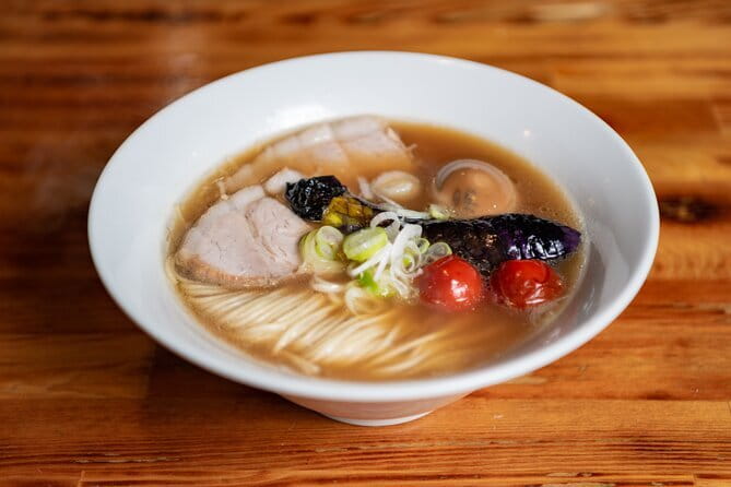 Tokyo Ramen Making for Ramen Enthusiasts With an Instructor - Assembling the Ramen