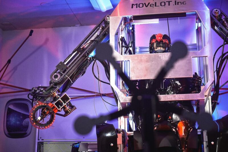 Tokyo: Robot Piloting and VR Shooting Attraction Ticket - Age and Weight Restrictions