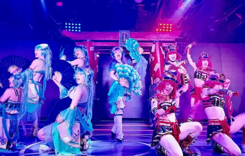 Tokyo: Samurai Restaurant Show Ticket with 2 Drinks - Exploring the Spectacular Interior