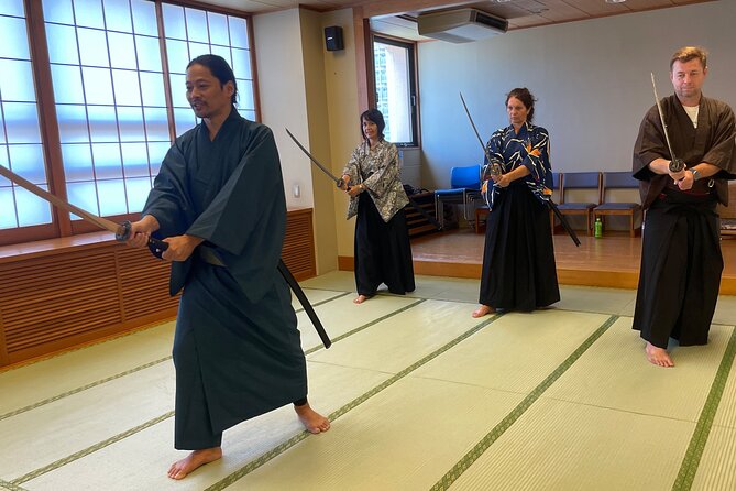 Tokyo Samurai Sword Fighting & Tea Ceremony Experience - Key Points