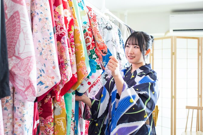 Tokyo, Shibuya: Pro Photography in KIMONO / English-friendly - Booking and Confirmation