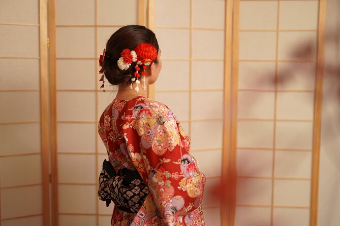 Tokyo, Shibuya: Pro Photography in KIMONO / English-friendly - Preparing for the Experience