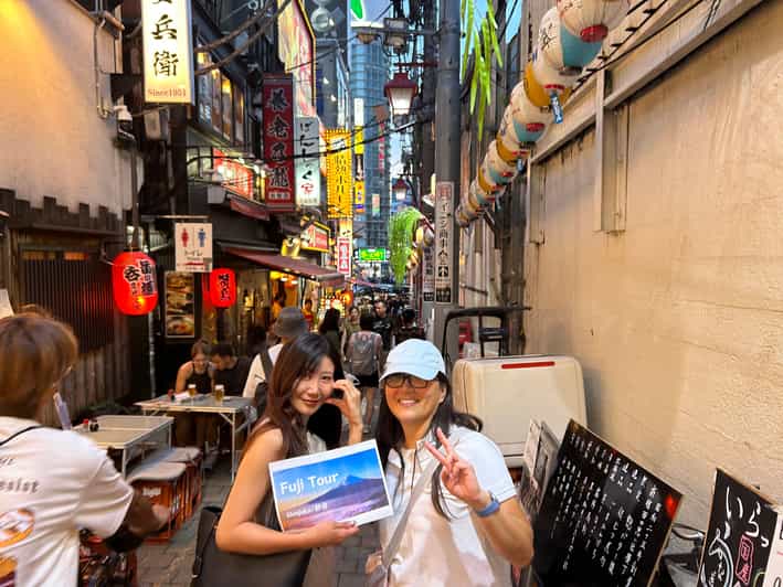 Tokyo: Shinjuku Bar Hopping Night Tour in Shinjuku - Key Points