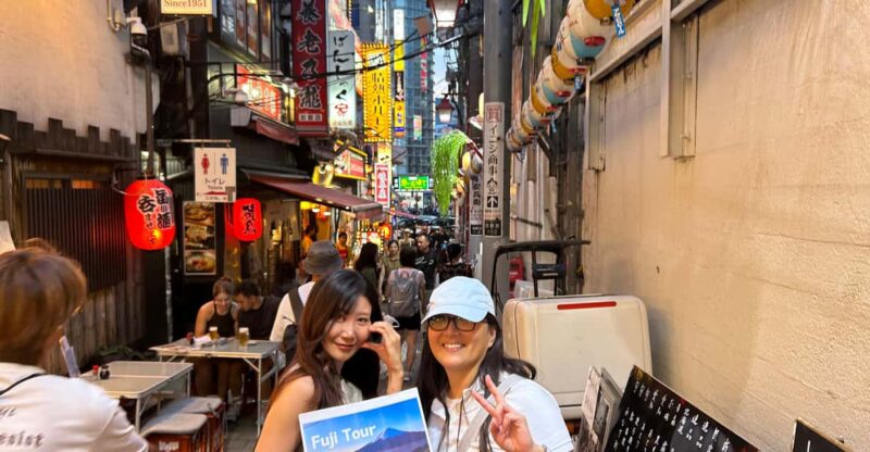 Tokyo: Shinjuku Bar Hopping Night Tour in Shinjuku - Highlights of the Experience