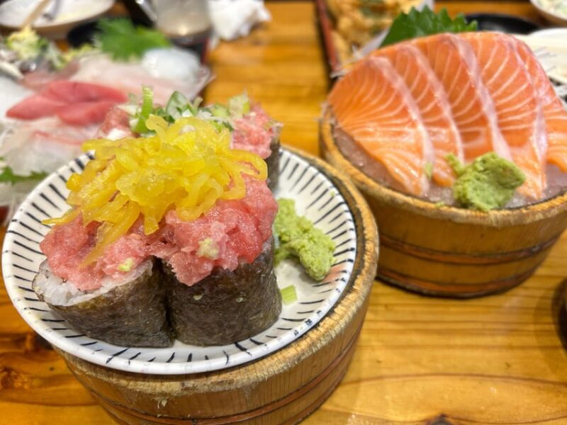 Tokyo: Shinjuku Izakaya & Bar Hopping Food Tour - Highlights of the Experience