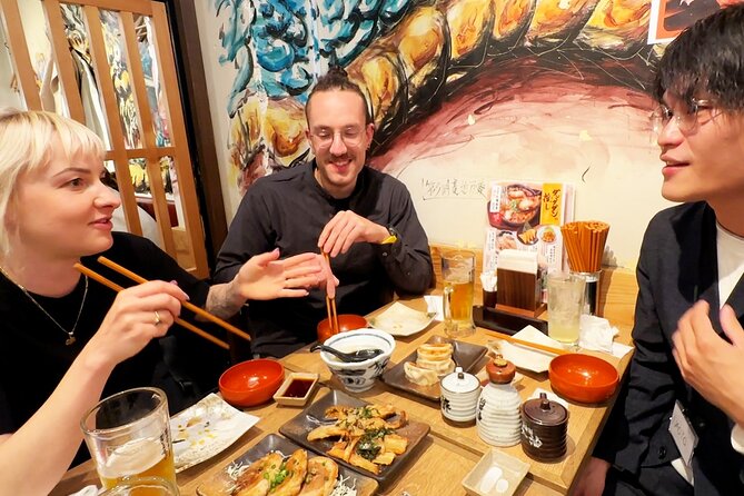 Tokyo: Shinjuku Izakaya & Bar Hopping Food Tour - Nightlife in Shinjuku
