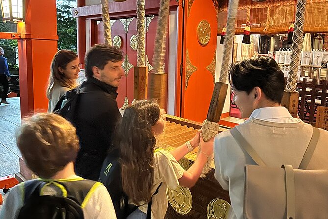 Tokyo: Shinjuku Night Walking Tour & Secret Backstreets - Exploring Shinjukus Vibrant Nightlife