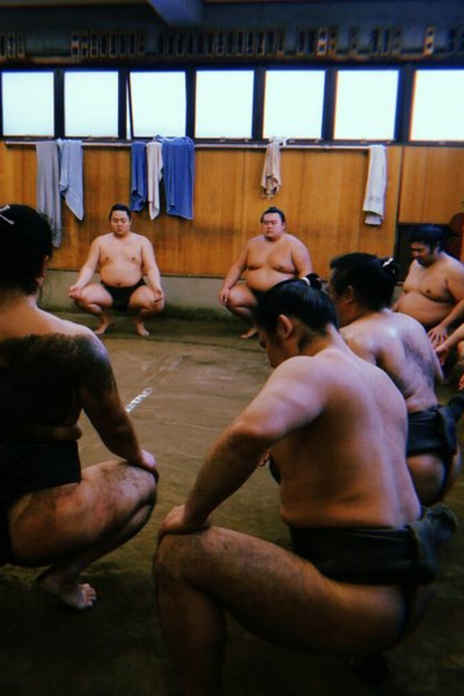 Tokyo: Sumo Morning Practice Tour in Ryogoku and Photo Shoot - Key Points