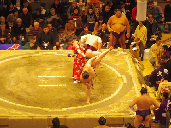 Tokyo Sumo Wrestling Tournament Experience - Exploring the Ryogoku Kokugikan