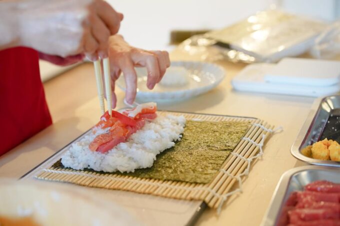 Tokyo: Sushi Cooking Class With Sake Tasting - Mastering Sushi Preparation Techniques