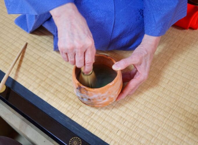 Tokyo: Tea Ceremony Class at a Traditional Tea Room - Souvenir Offerings