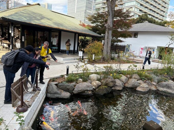 Tokyo Tower Area: E-Bike Tour Highlights and Hidden Gems - Capturing the Iconic Tokyo Tower